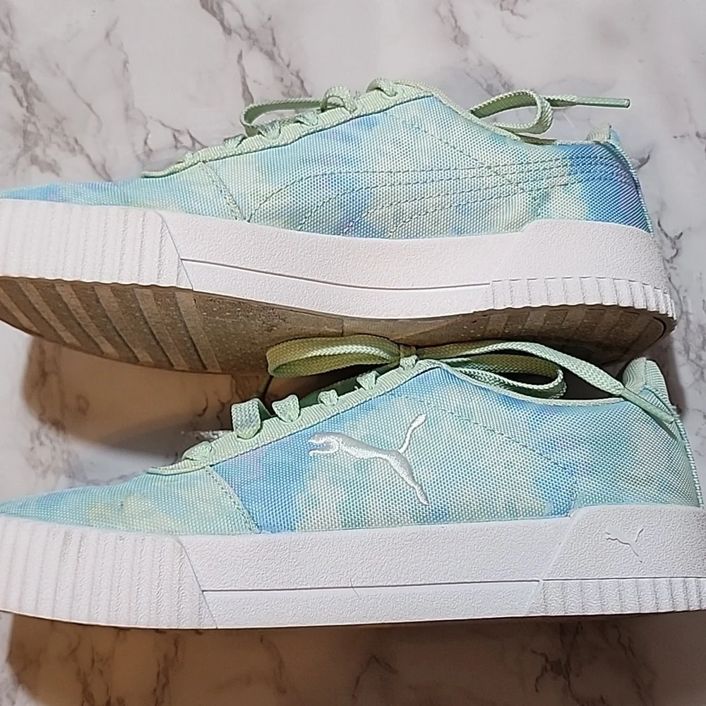 Puma carina summer cat swirl sneaker